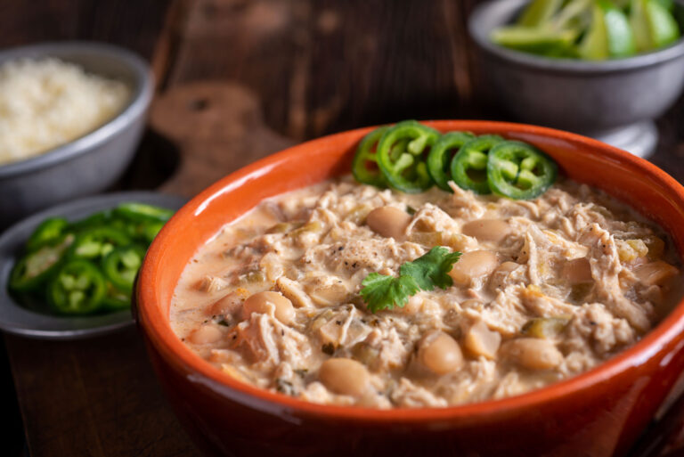 White Chicken Chili Recipe (No Corn): Creamy, Hearty, and Perfect Every Time